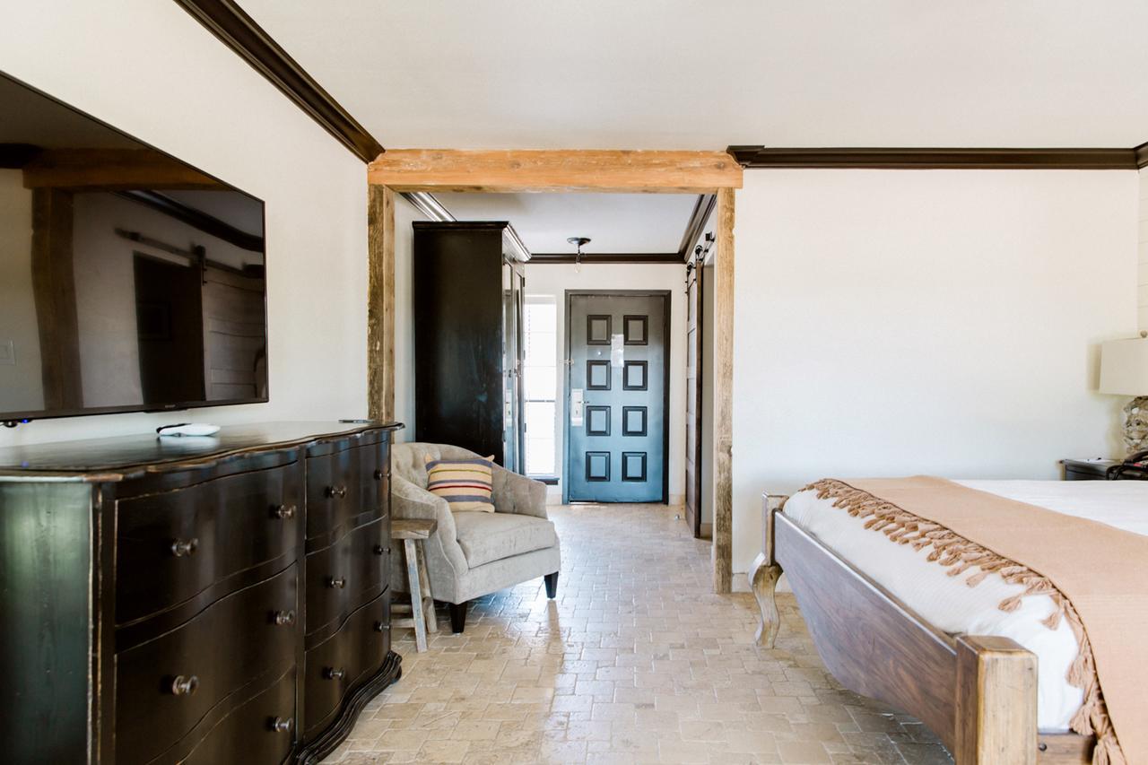 Hotel Hillside Boutique 4*