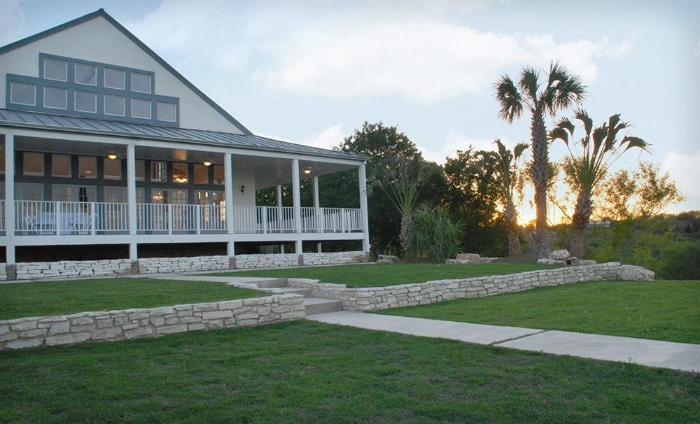 Hillside Boutique 4* Castroville