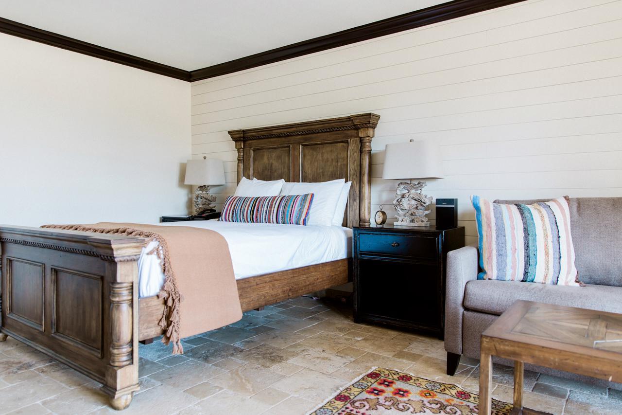 Hillside Boutique 4* Castroville