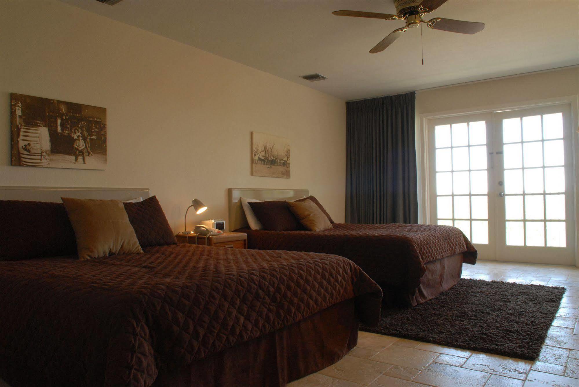 Hotel Hillside Boutique 4*